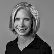 Laurie Fuller's Instagram, Twitter & Facebook