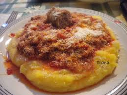 Get dinner on the table with food network's best recipes, videos, cooking tips and meal ideas from top chefs, shows and experts. Polenta Al Sugo Di Salsiccia Di Pitigliano Un Altra Fetta Di Torta