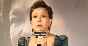 Việt Hương bật khóc kể chuyện đóng vai vớt xác trong phim "Ma da"