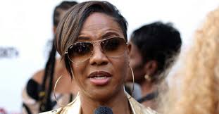 Mc lyte, eigentlich lana michele moorer, (* 11. Video Mc Lyte Forced To Speak Out After Catching Major Heat Over Sex Harassment Remarks