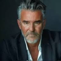 Darren Morey's Instagram, Twitter & Facebook