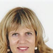 Manuela Lopes's Instagram, Twitter & Facebook