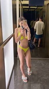 Nude lea elui - 75 photo