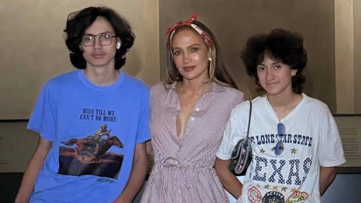 Jennifer Lopez's child makes bold decision about appearance in must-see  vacation photos