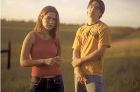 Jeepers Creepers **** (2001, Gina Philips, Justin Long, Jonathan Breck) –  Classic Movie Review 267 | Derek Winnert