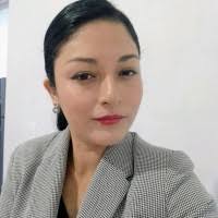 1000+ perfiles de «Azúa»