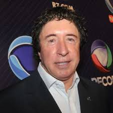 Who is Angelina Muniz dating? Angelina Muniz boyfriend, husband