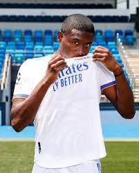 Ver más ideas sobre escudo del real madrid, real madrid, fondos de pantalla real madrid. Goal On Twitter Real Madrid S Next Great Defender Realmadrid