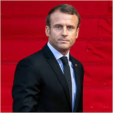 Emma charlotte duerre watson was born in paris, france, to british parents, jacqueline luesby and chris watson, both lawyers. 20 Celebrities Whose Name Starts With E Famous People Today