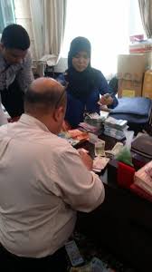 Mic deepavali open house 2018. Rumah Tan Sri Nadarajah Pengerusi Kuil Diserbu Sprm Barangan Mewah Dan Wang Berjuta Dirampas