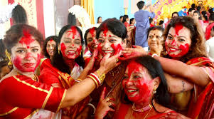 T alexandru, b marinela, d laura, b irina. Sindoor Khela 2019 From Durga Visarjan Puja And Devi Baran To Sindur Khela Utsav Why This Bijoya Dashami Ritual Holds Immense Importance In The Bengali Community Latestly