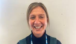 Emily Armer's Instagram, Twitter & Facebook