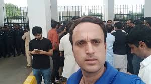 @Amad_ahmed_'s video Tweet