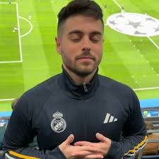 𝘑𝘩𝘰𝘶𝘳𝘨ü𝘦𝘯 𝘒𝘭𝘰𝘰𝘱 (@JhorGamer)