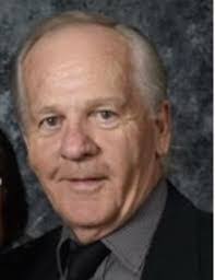 Dean Mckinnon's Instagram, Twitter & Facebook