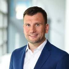 Three years after having joined this fantastic business, today I take