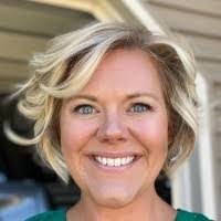 Joni Hartman's Instagram, Twitter & Facebook