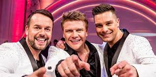 Find 67 ways to say caught in the act, along with antonyms, related words, and example sentences at thesaurus.com, the world's most trusted free thesaurus. Caught In The Act Eloy De Jong Schmeisst Hin Aus Diesem Grund Mopo De