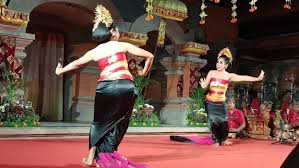 Tari Gabor Batubulan : Merapah Tradisi Sebagai Aset Pitarah