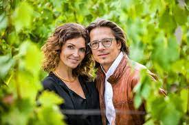Krisp prevents noisy distractions boosting productivity and professionalism. Schmuckatelier Krisper Steiermark Gamlitz Magazin Heiraten