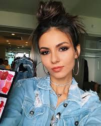 13 9m Followers 104 Following 2 050 Posts See Instagram Photos And Videos From Victori Victoria Justice Style Victoria Justice Makeup Victoria Justice Hair