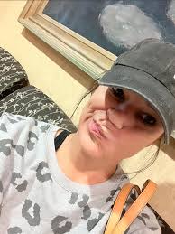 Taryn Mott (@mommataryn) • Instagram photos and videos