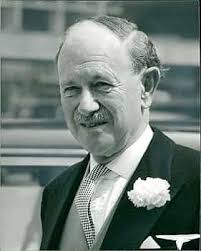 Vintage photo of Miles Fitzalan-Howard, 17th Duke of Norfolk : Amazon.ca:  Everything Else