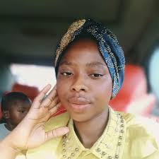 What are the current beauty standards and practices in the Exclusive  Brethren community?