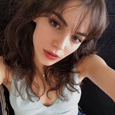 + add or change photo on imdbpro » hafsanur sancaktutan was born on march 20, 2000 in istanbul, turkey. Gulperi Ve Ask Aglatir In Guzeli Hafsanur Sancaktutan Cok Degisti