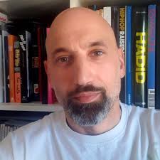 Bottega Veneta another fashion darling, another pointless advertising  campaign made for pure divertissement and with no medium term vision.