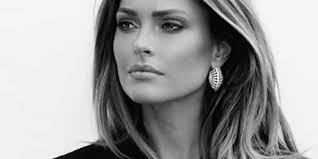 On vous conseille celui de caroline receveur. Ù…Ø´ÙˆØ´ Ø§Ù„Ù…Ø¤Ø¯ÙŠ Ù‡Ø¯Ø¨ Boucle D Oreille Caroline Receveur Sjvbca Org