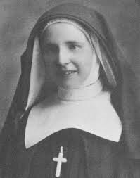 Cecilia Dodd's Instagram, Twitter & Facebook