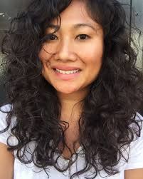Sandra oh's curly hair in 'killing eve' helped me fall in love with my own. Naturally Curly Hair Asian Hair Perm Curly Hair Styles Hair Journey