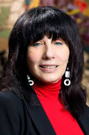 Susan Robbins's Instagram, Twitter & Facebook