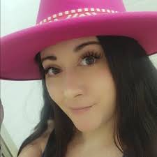 Good god my brain mixed him and Chris PINE up and i thought “CHRIS PINE DID  WHAT?! 😭😭”