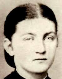 Jennie Gregg's Instagram, Twitter & Facebook