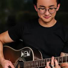 Guitar lessons in Newtown