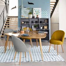 Table A Manger Chene 6 Couverts Quilda Fauteuil De Table Table A Manger En Chene Table A Manger Triangulaire