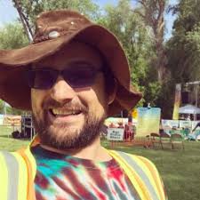 Nathan Quade (@TheN8iN8r)