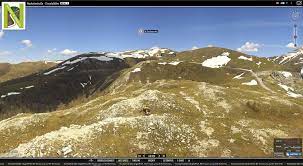 Cameras at the nock mountains, which are the westernmost and highest mountain range of the gurktal alps in austria, caught two mountaineers fooling around earlier this month. Randy Couple Caught Having Sex On Hike At 6 500ft By Mountain Webcam Before Snaps Were Reposted In Software Blunder