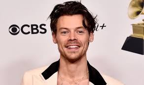 One Direction stars congratulate Harry Styles