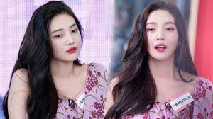 However, four people who hadn't publicly reacted yet were joy's fellow group members. Evntstqkqwcynm