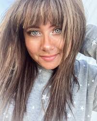 Kari Beth's Instagram, Twitter & Facebook