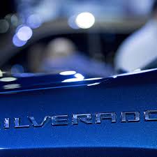 You realize that gm rates th 8.1 and the duramax as both having a 250k mile service life. Gm Is Building An Electric Chevy Silverado With 400 Miles Of Range The Verge