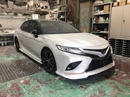 Trên thị trường xuất hiện mẫu body kit tương tự, dành cho xe toyota camry 2019 và camry 2020 nhập khẩu thái lan. Artisan Spirits Black Label Body Kit On The Toyota Camry