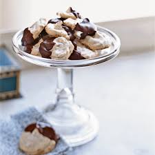 Dark chocolate contains fat in the form of cocoa butter, which mainly consists of unhealthful saturated fats. Chocolate Desserts Under 100 Calories Myrecipes