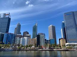 Anybody got dogging or basic rigging tickets looking work?