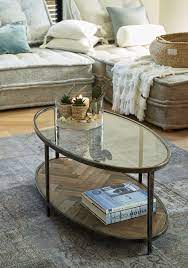 perfecte salontafel staal en glas zijn veel voorkomende materialen in moderne interieurs deze materia koffietafel salontafeltjes versieren ovale salontafels