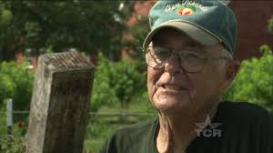 Peach Farmer Hasn't Missed a Crop in 45 years' Secret Shows Hidden  Marketing Combo