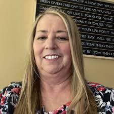 Susan Archambeault's Instagram, Twitter & Facebook